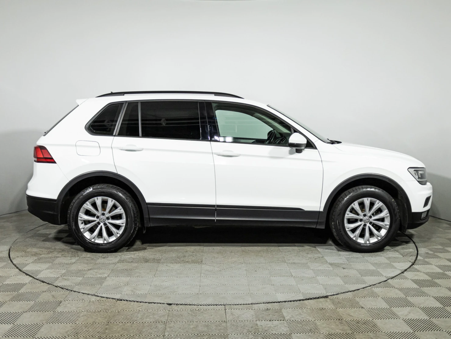 Volkswagen Tiguan, 2020