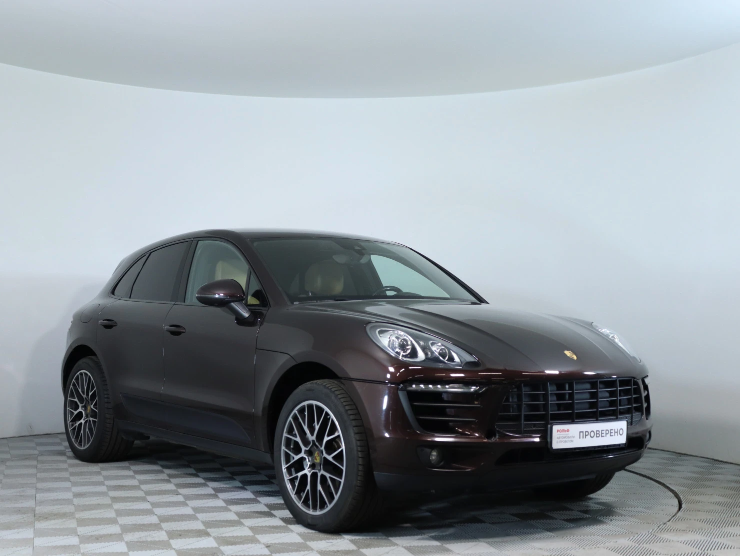 Porsche Macan, 2016