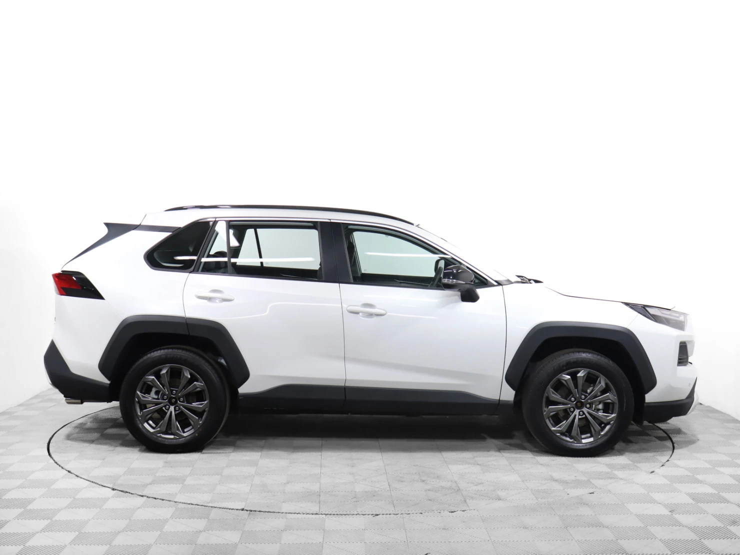 Toyota RAV4, 2025
