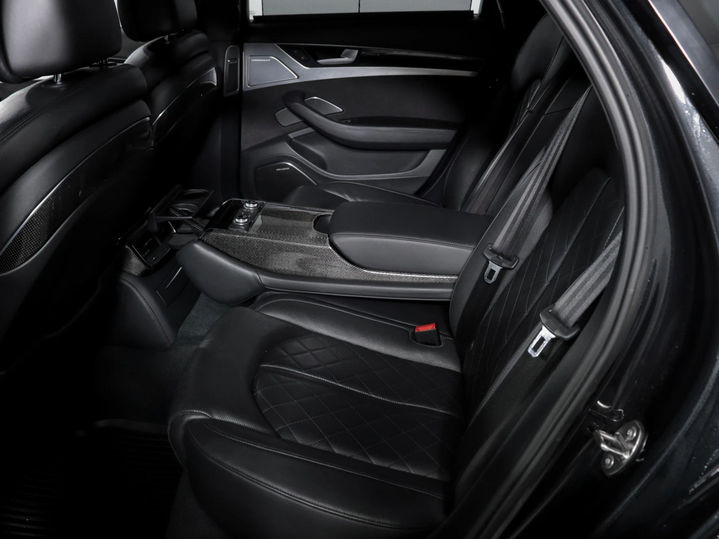 Audi S8, 2013