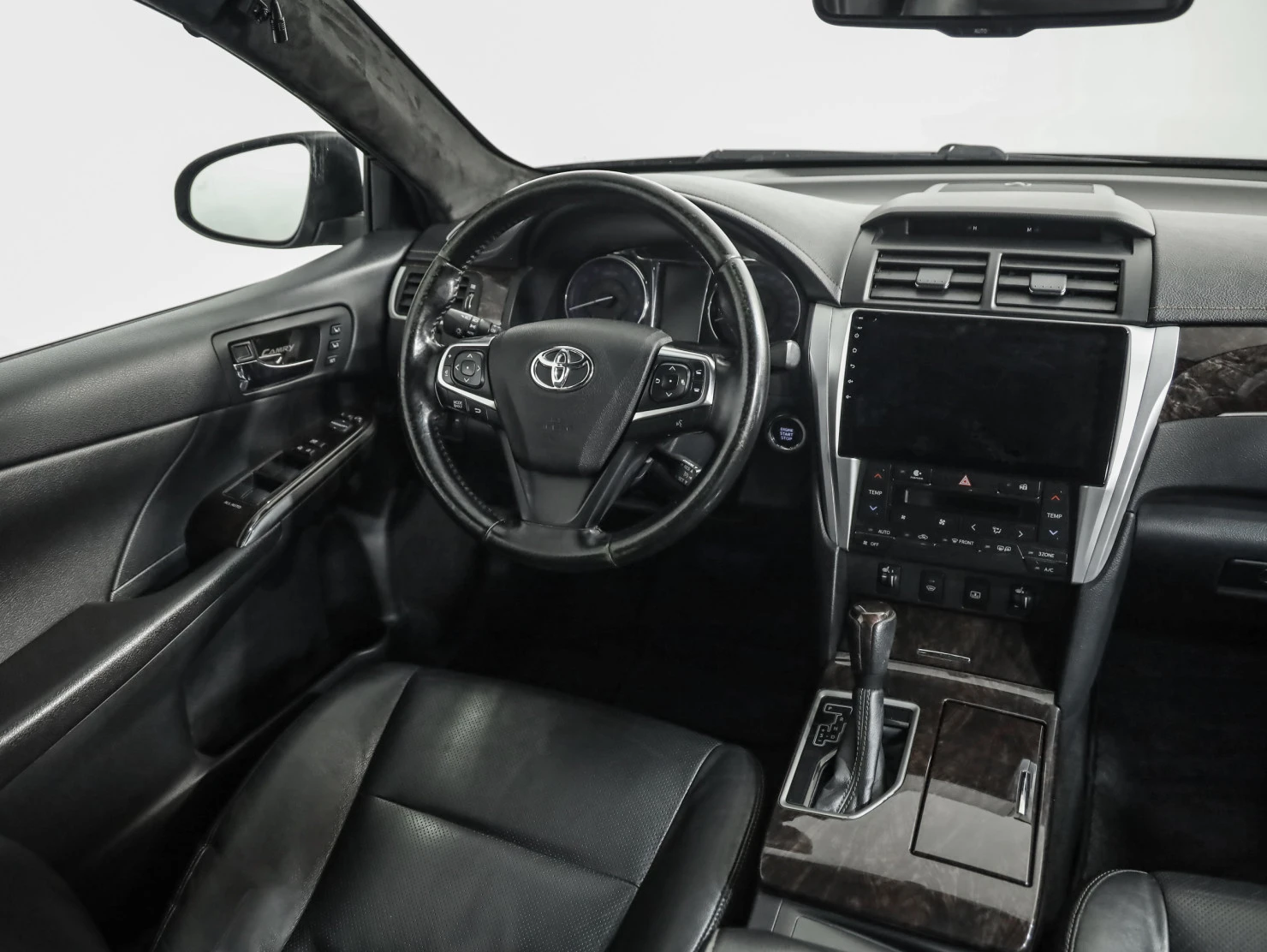 Toyota Camry, 2017