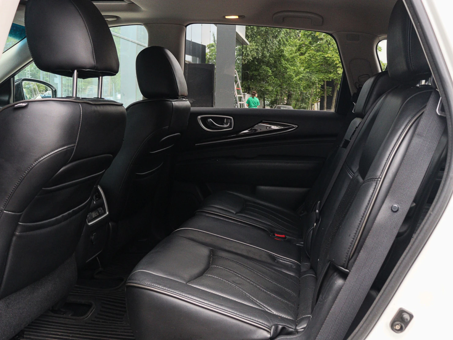 Infiniti JX, 2013