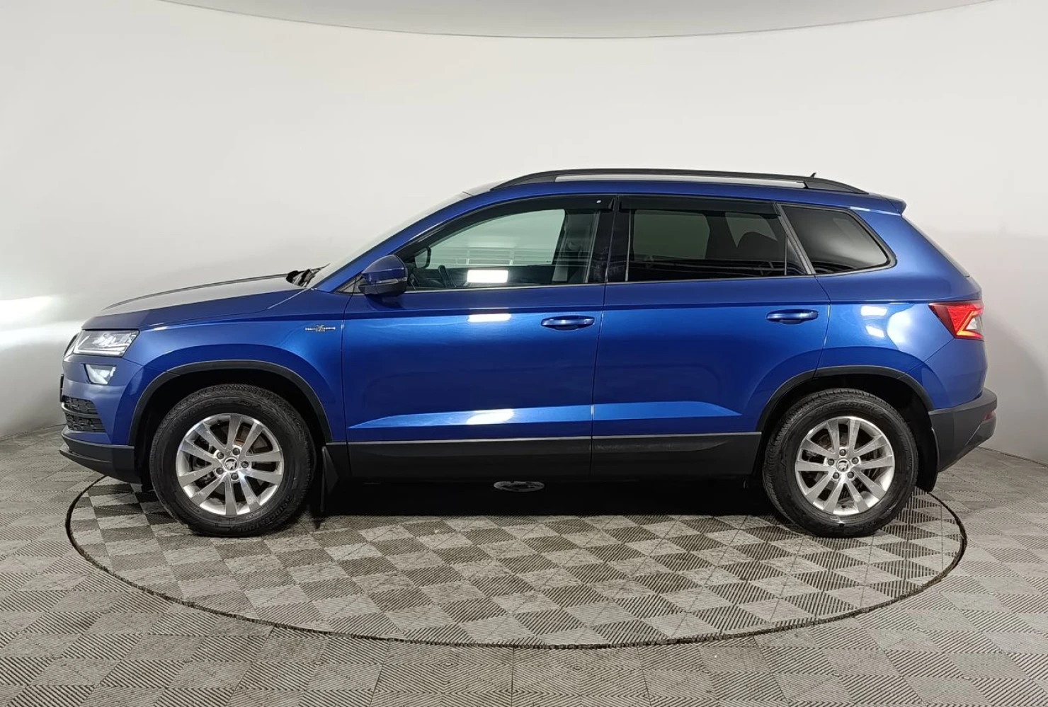 ŠKODA KAROQ, 2021