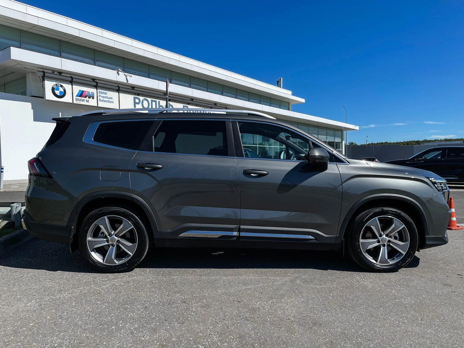 Geely Okavango, 2025