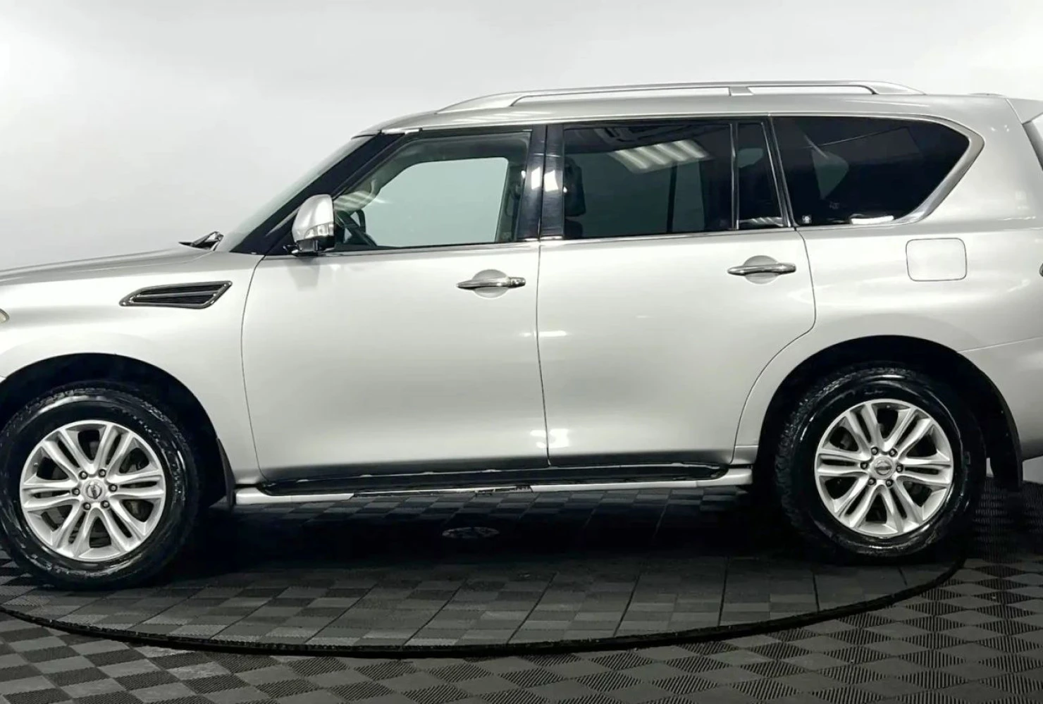 Nissan Patrol, 2012