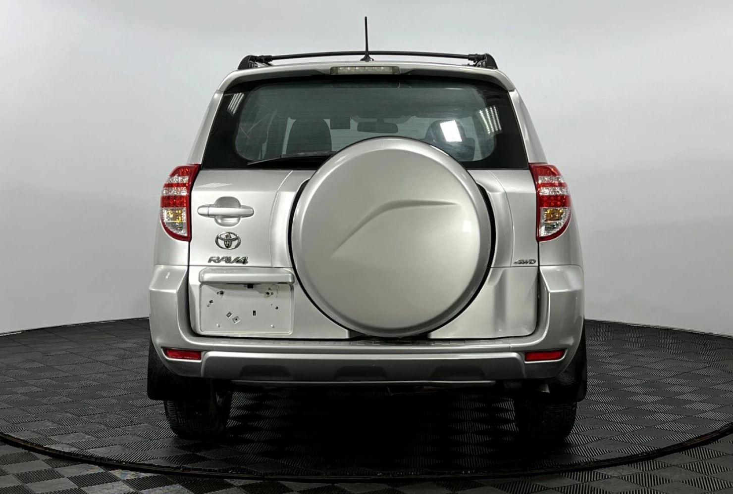 Toyota RAV4, 2011