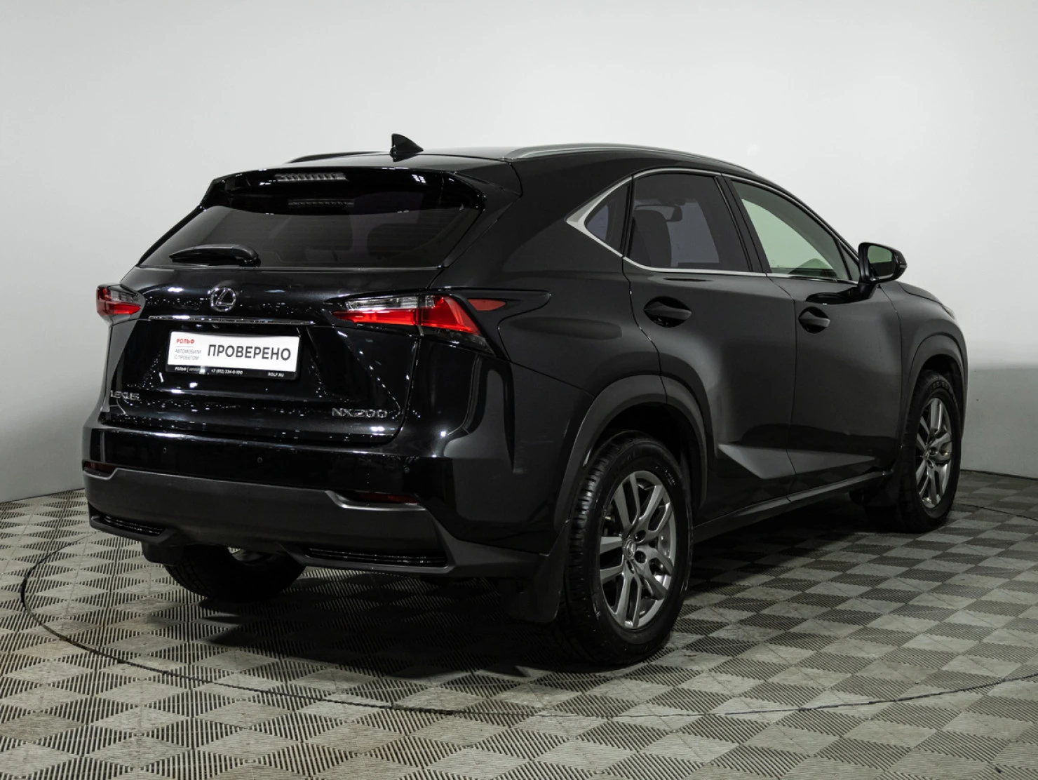 Lexus NX, 2017