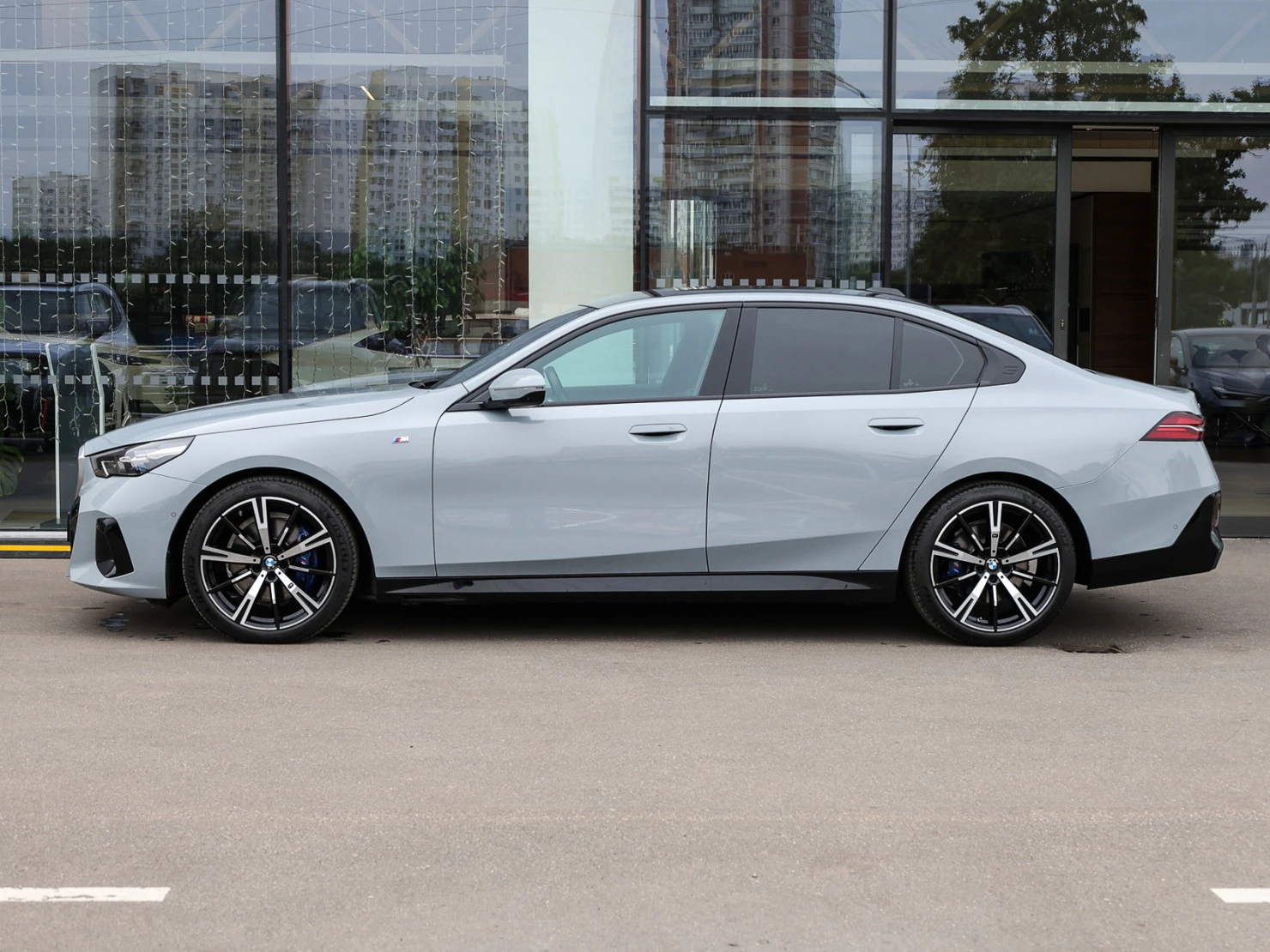 BMW 5 серии, 2024