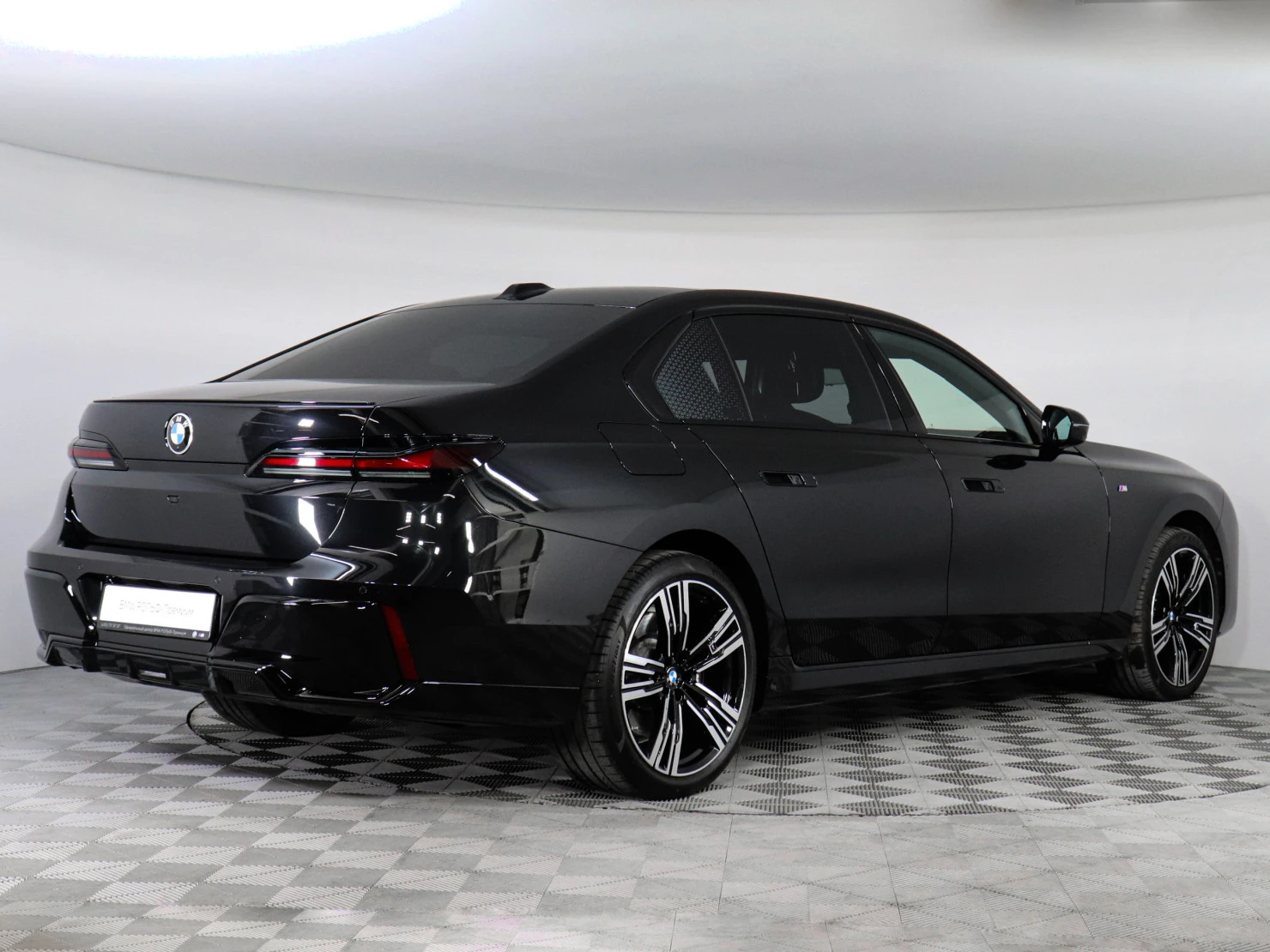 BMW 7 серии, 2022