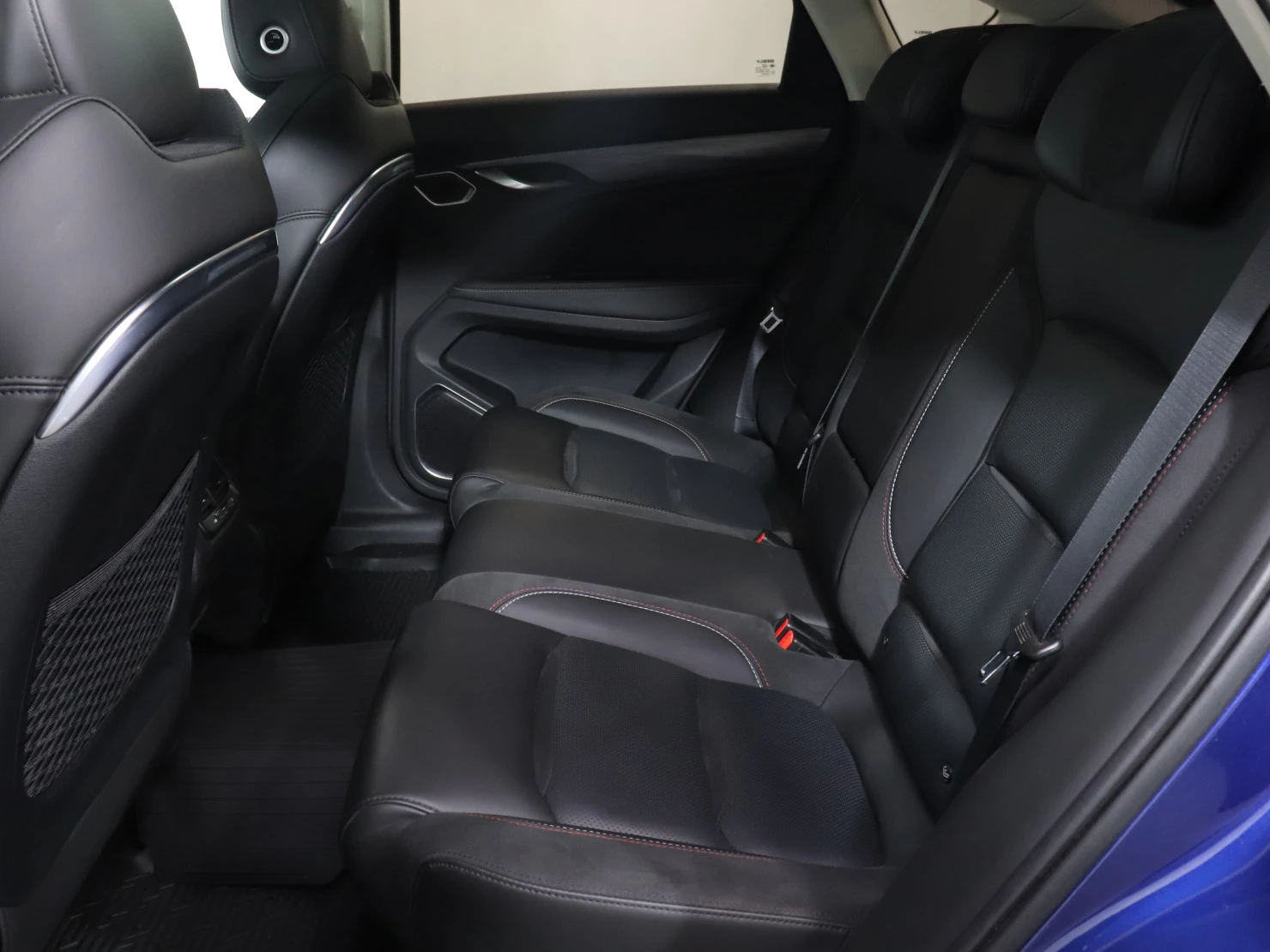 Geely Tugella, 2021