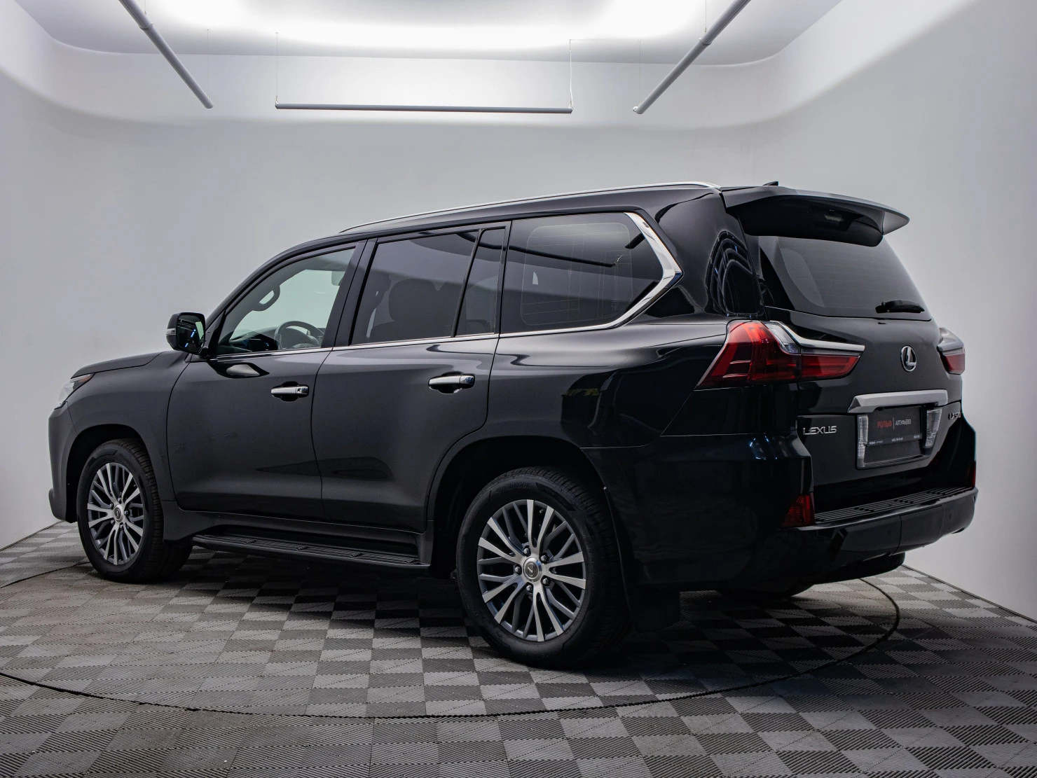 Lexus LX, 2017