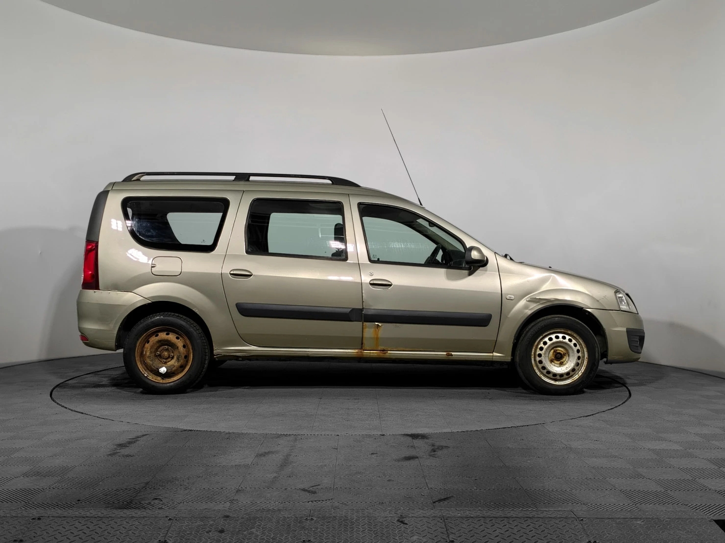 LADA (ВАЗ) Largus, 2013