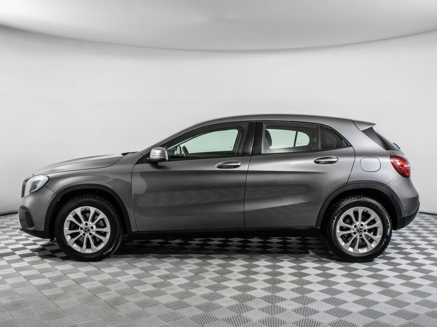 Mercedes-Benz GLA, 2017