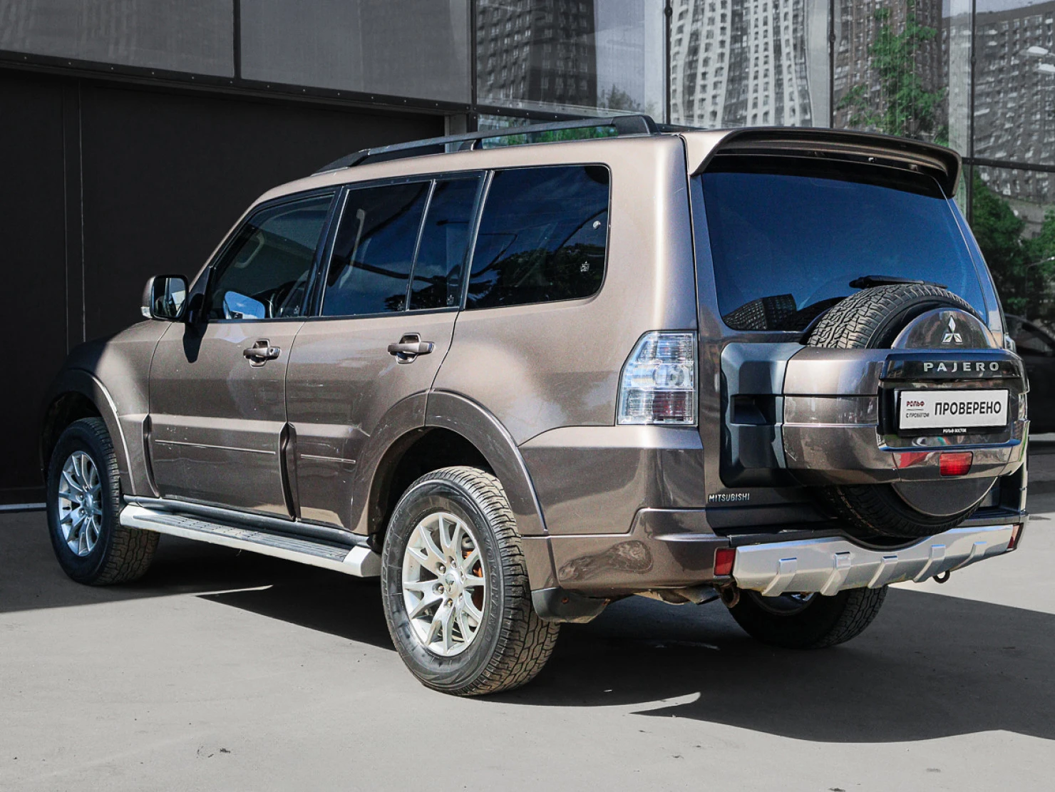 Mitsubishi PAJERO, 2011