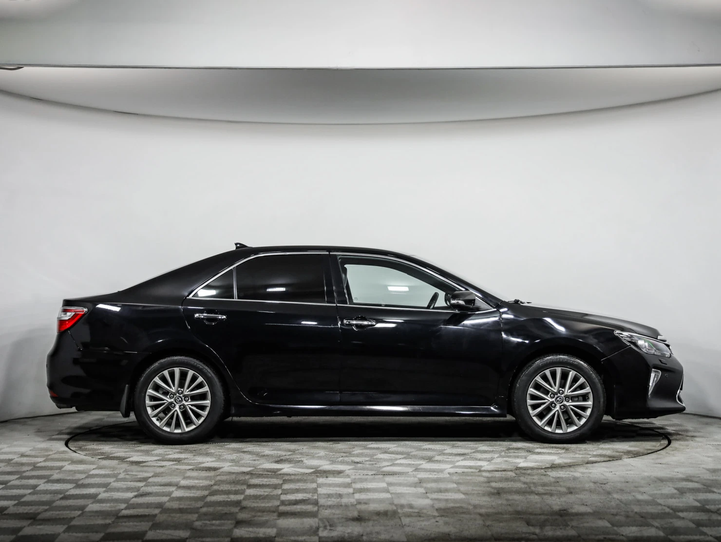 Toyota Camry, 2017