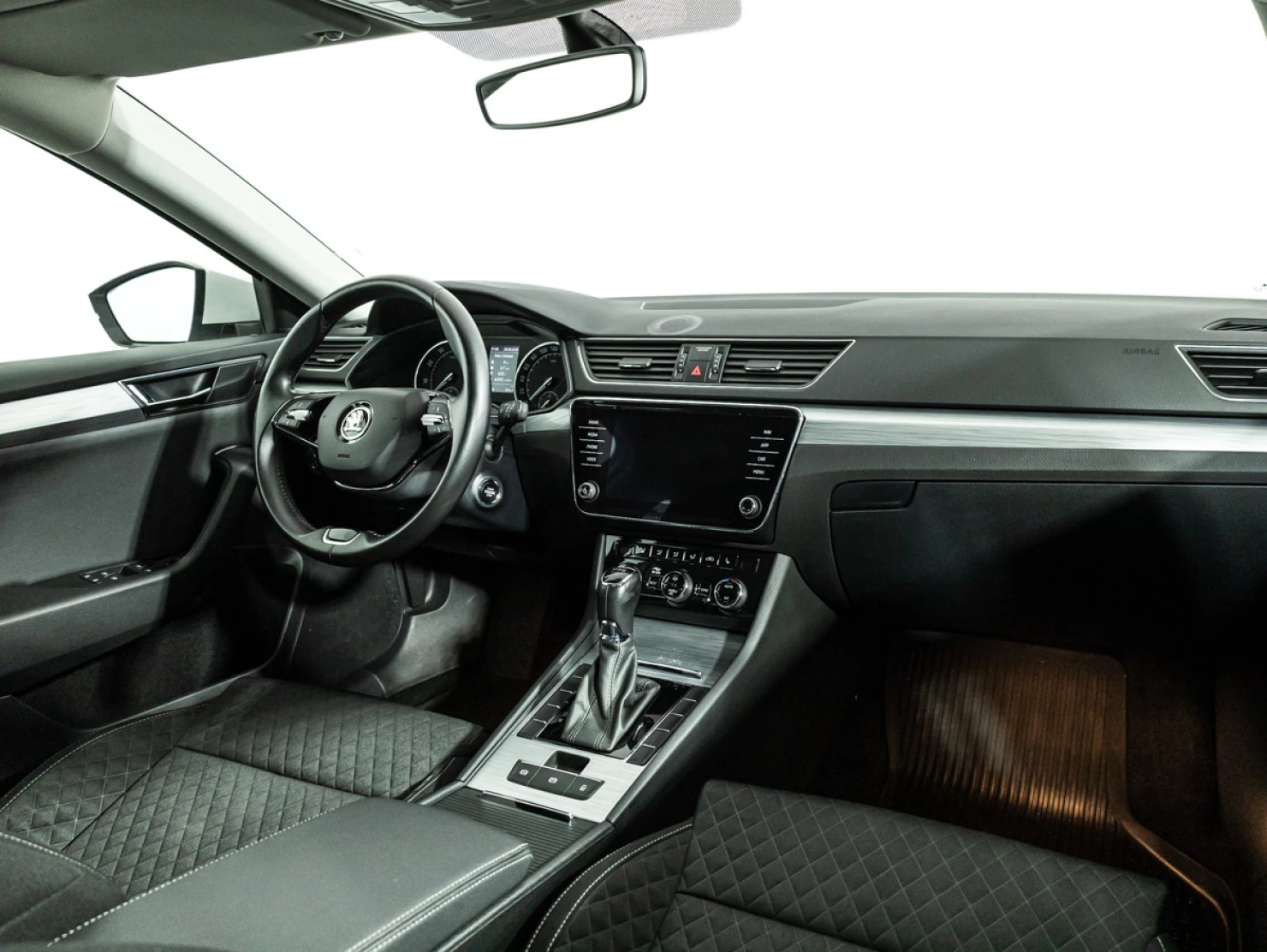ŠKODA SUPERB, 2020