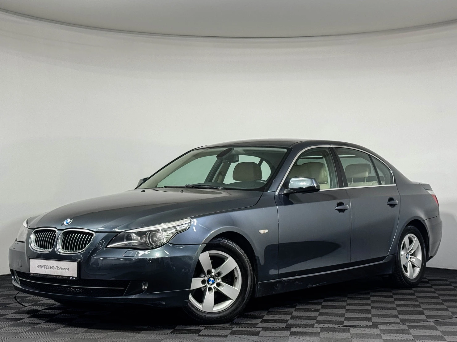 BMW 5 серии, 2009