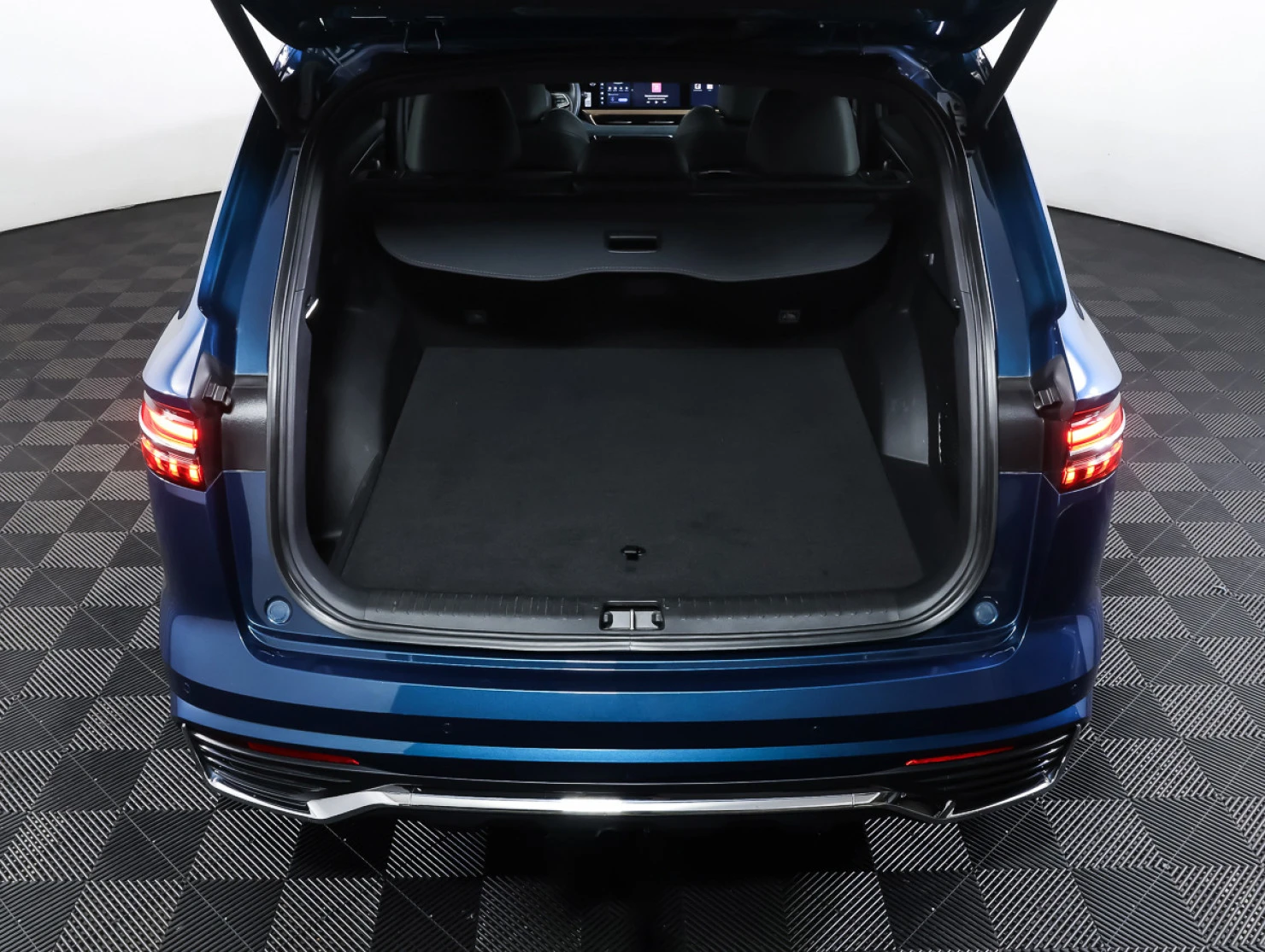 Geely Monjaro, 2023