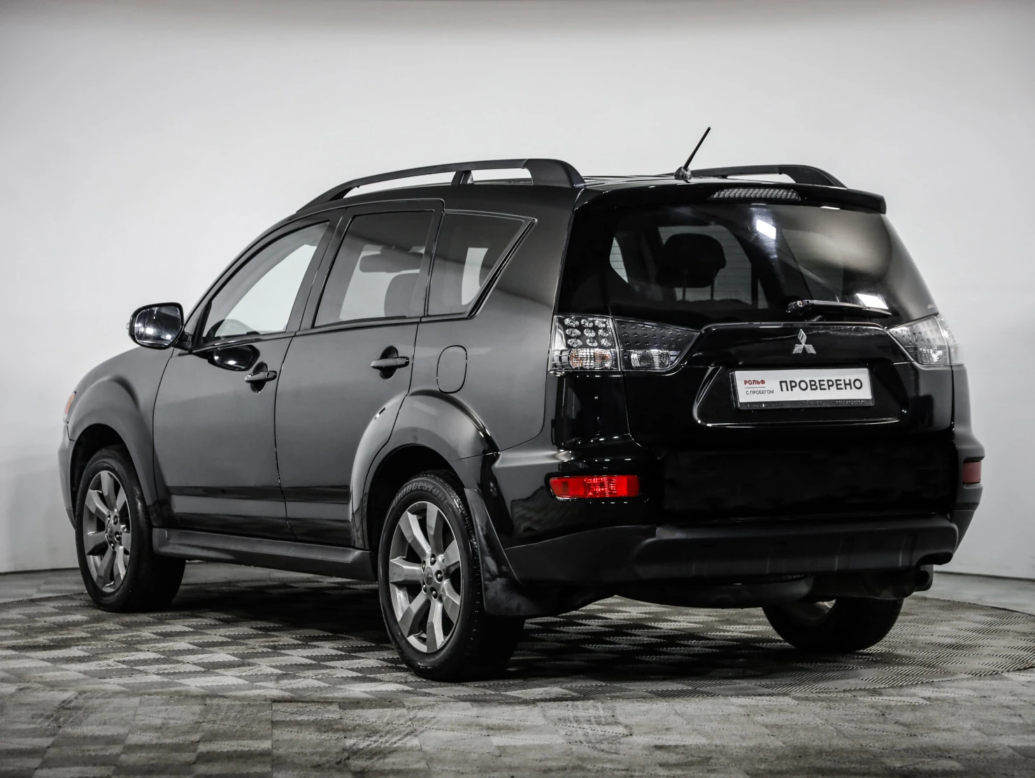 Mitsubishi OUTLANDER, 2012
