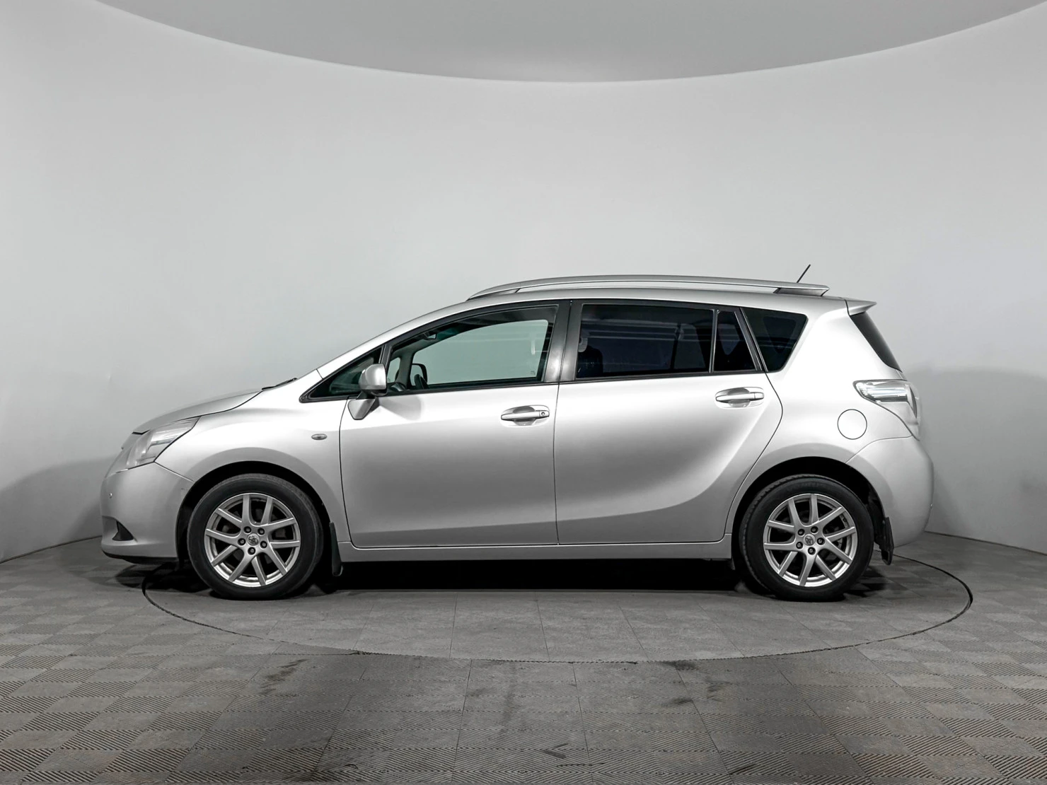 Toyota Verso, 2010