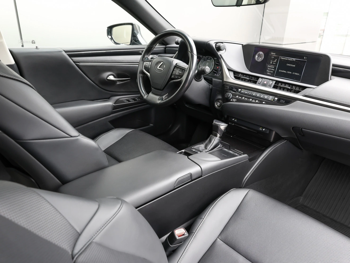 Lexus ES, 2018