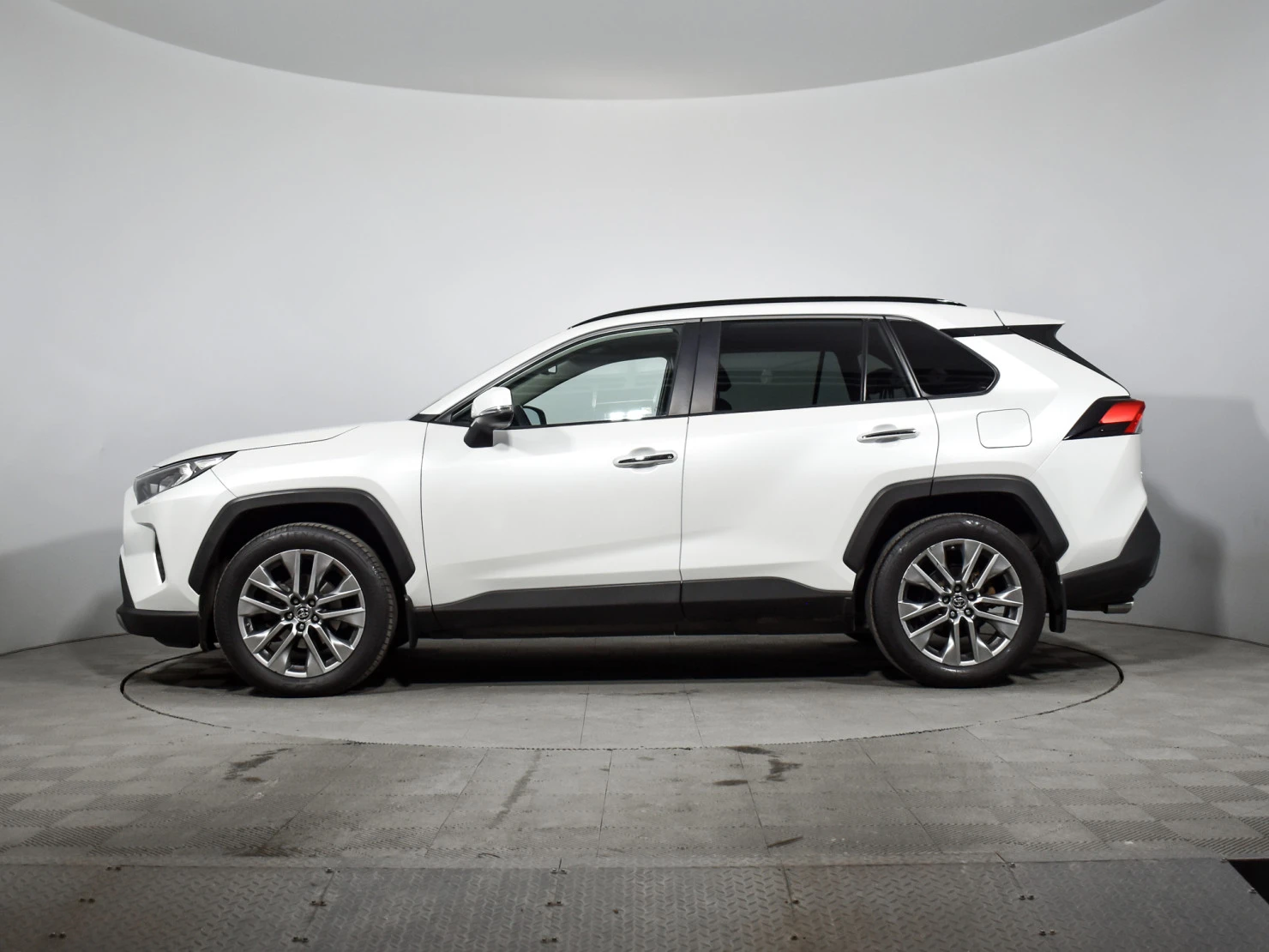 Toyota RAV4, 2019