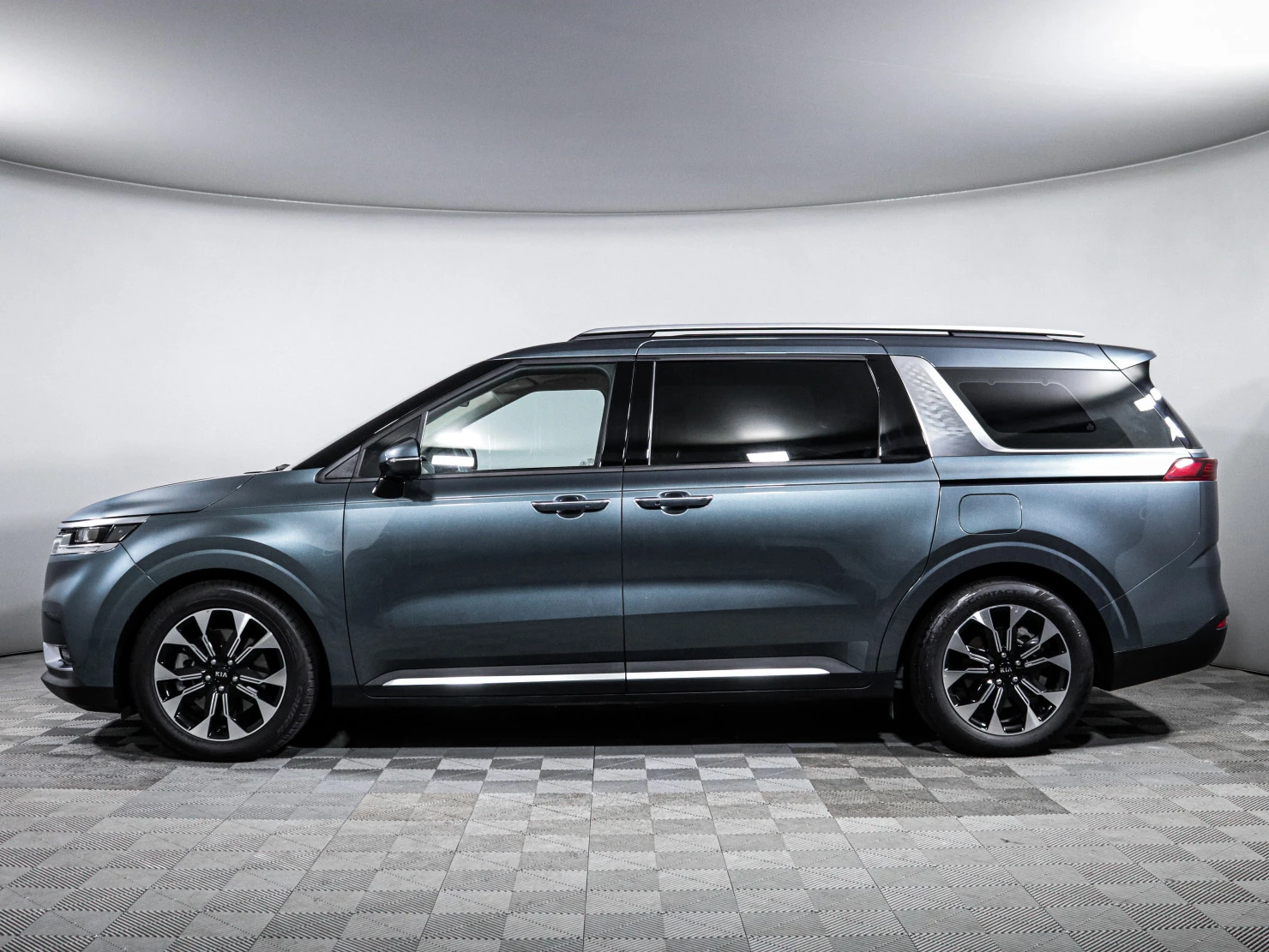 Kia Carnival, 2021