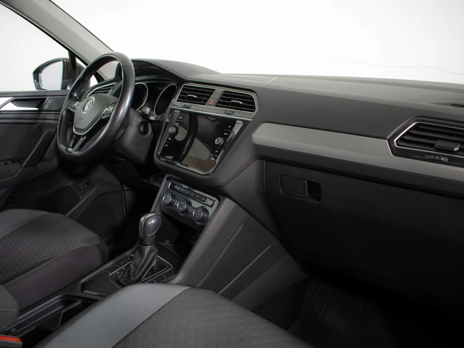 Volkswagen Tiguan, 2020
