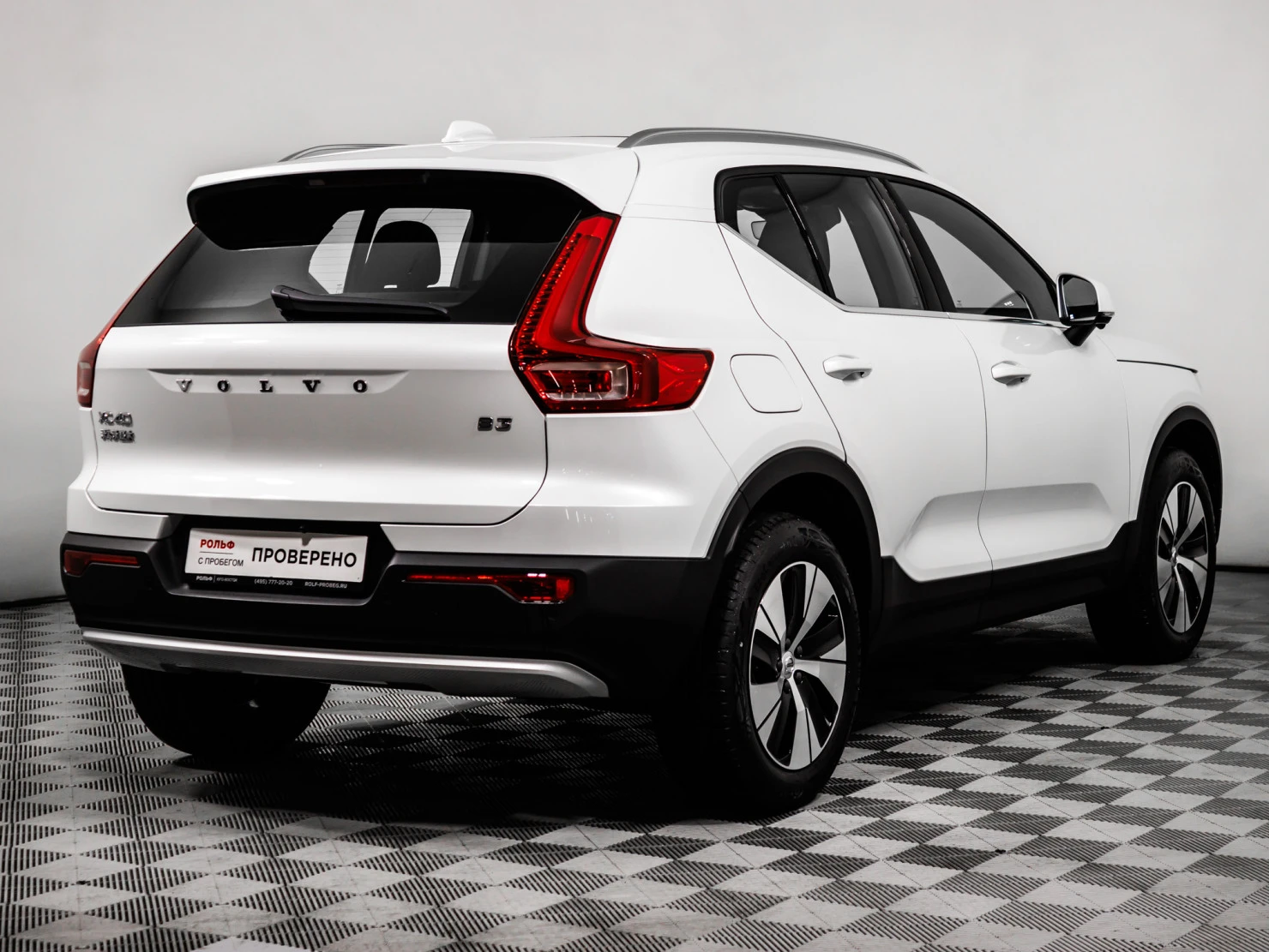 Volvo XC40, 2024