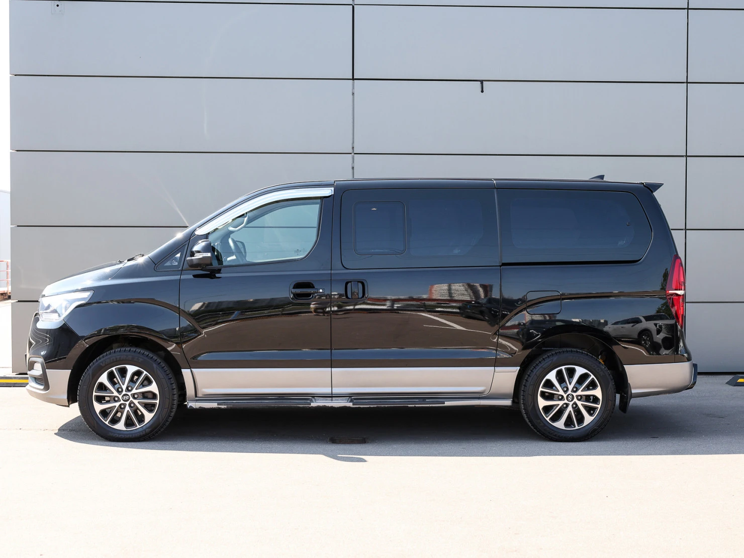 Hyundai Grand Starex, 2019