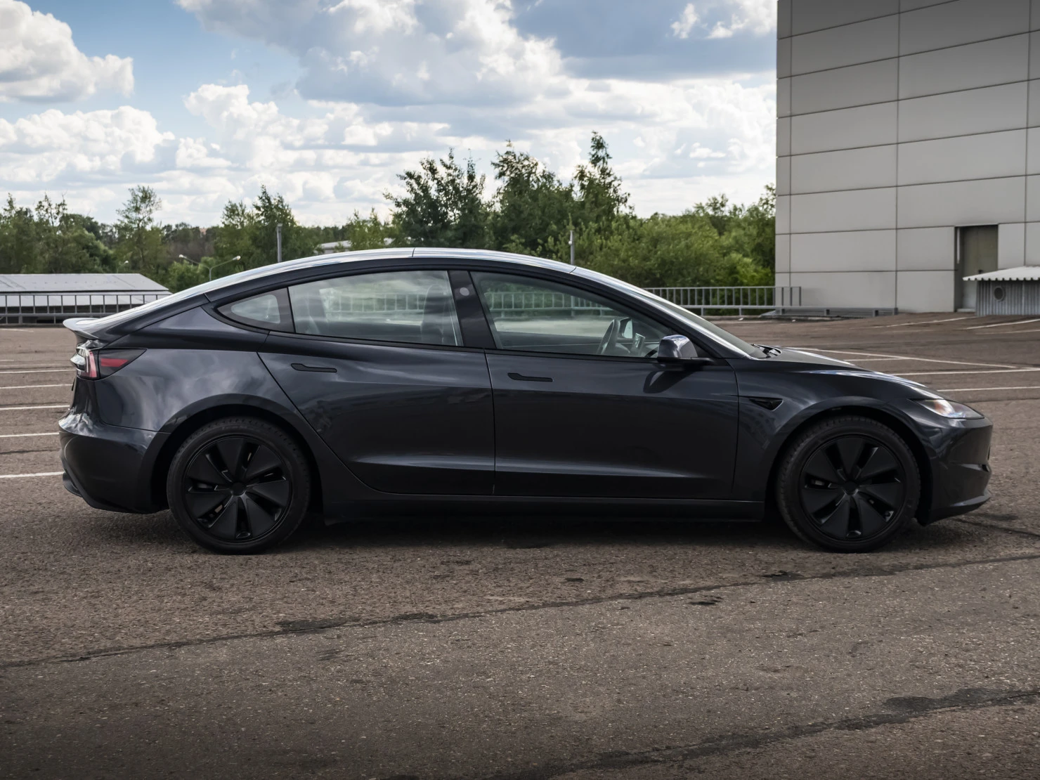 Tesla Model 3, 2025
