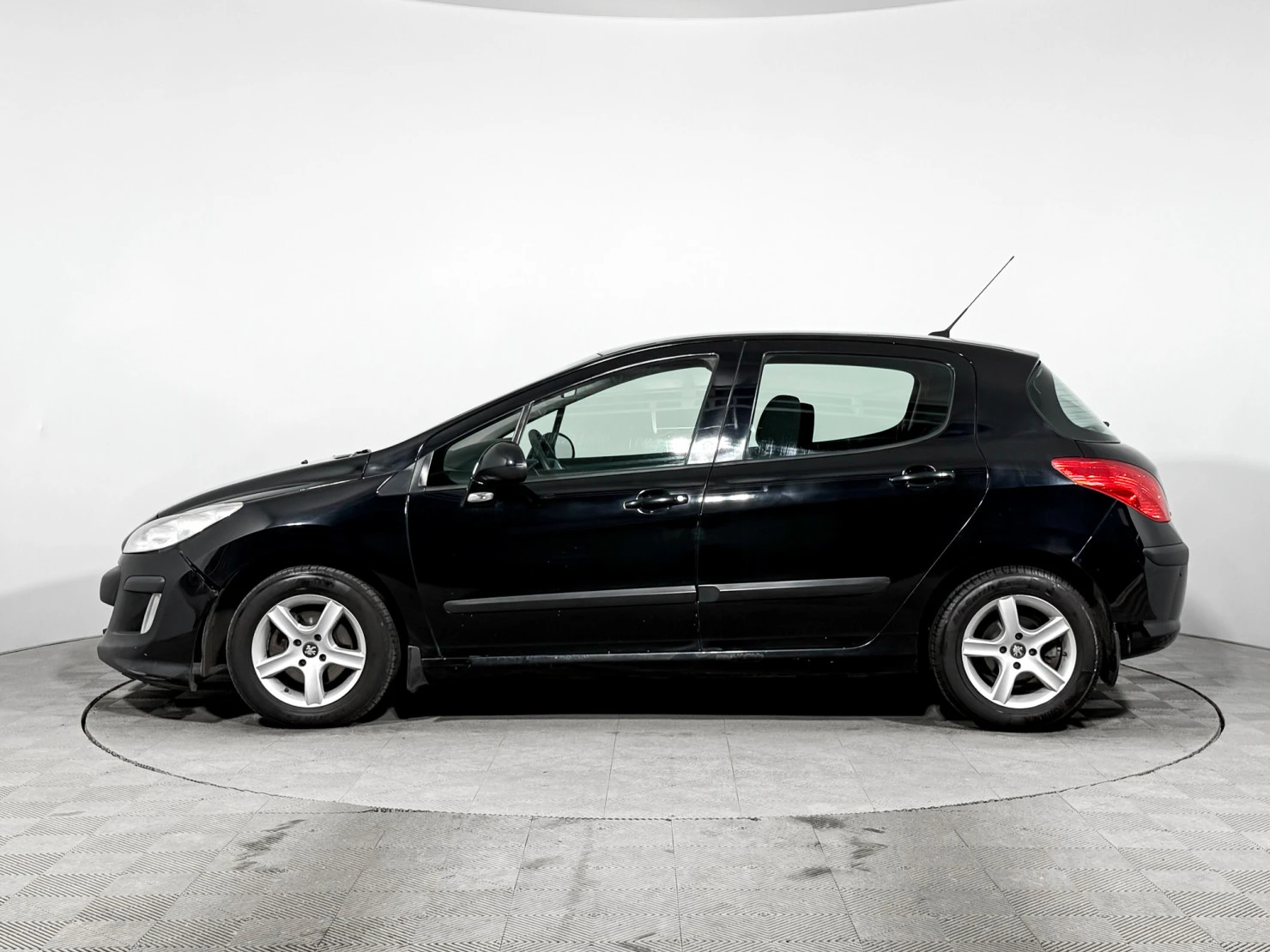 Peugeot 308, 2010