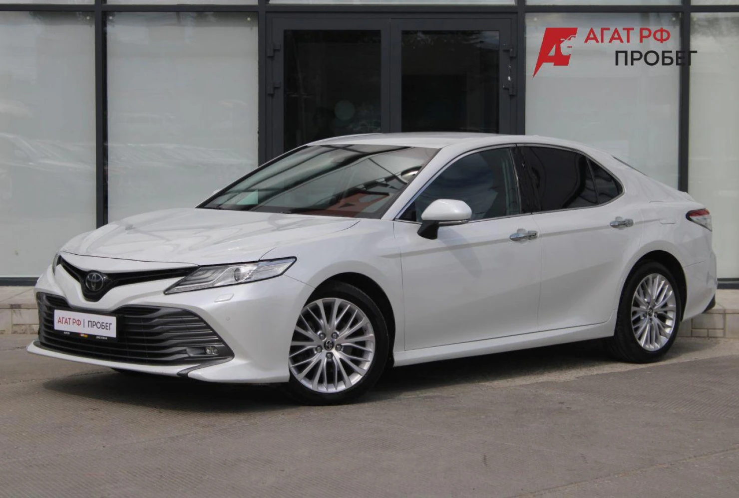 Toyota Camry, 2019