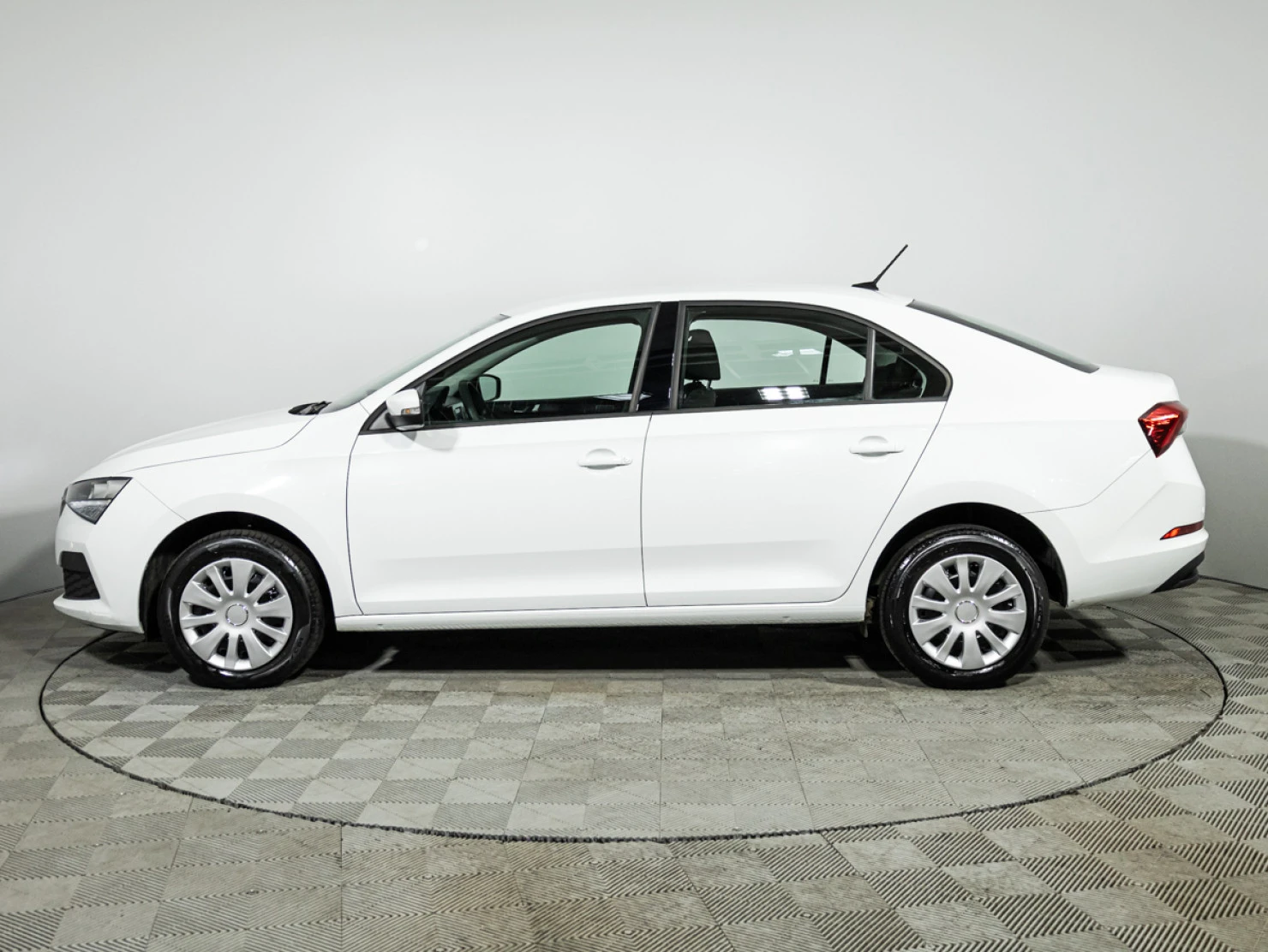 ŠKODA RAPID, 2021