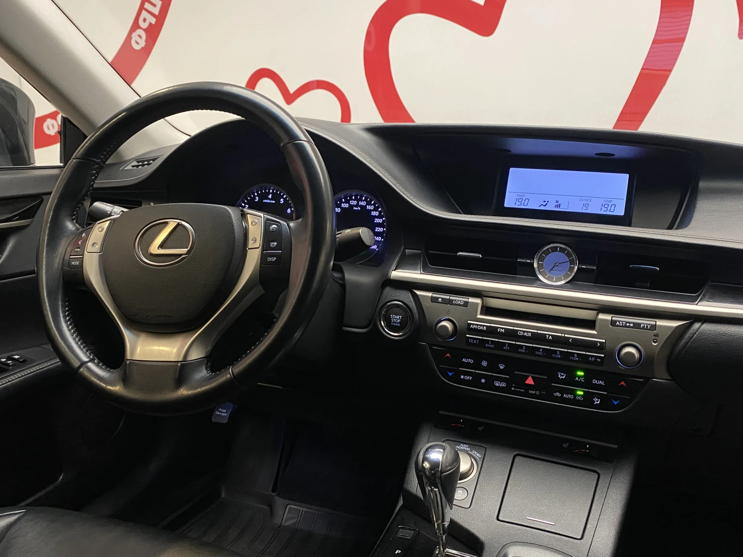 Lexus ES, 2012