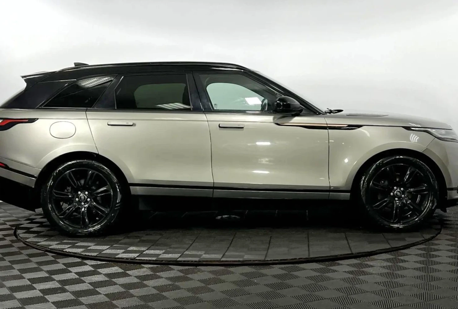 Land Rover Range Rover Velar, 2018