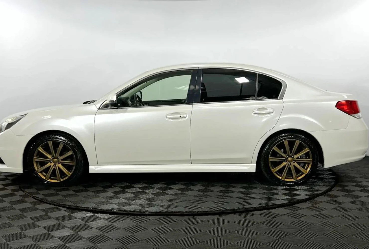 Subaru Legacy, 2014