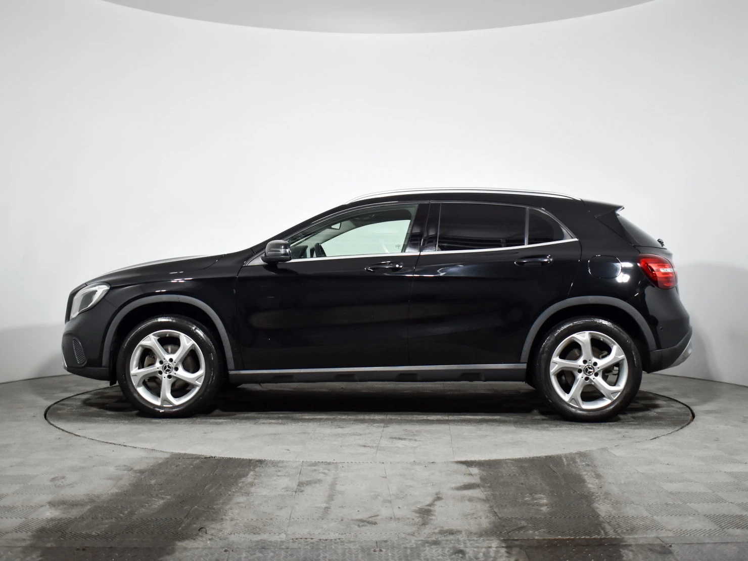 Mercedes-Benz GLA, 2018