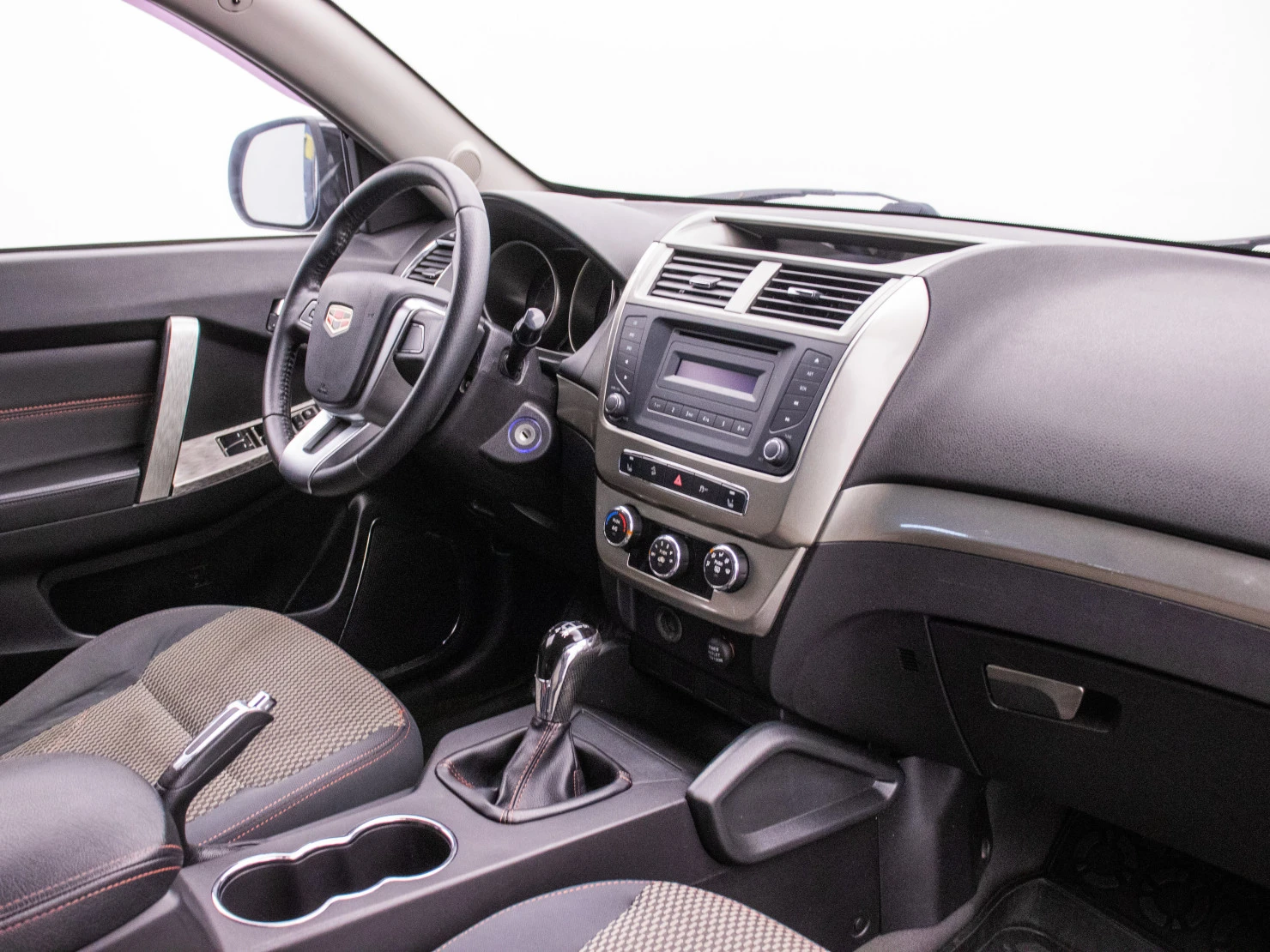 Geely Emgrand X7, 2016