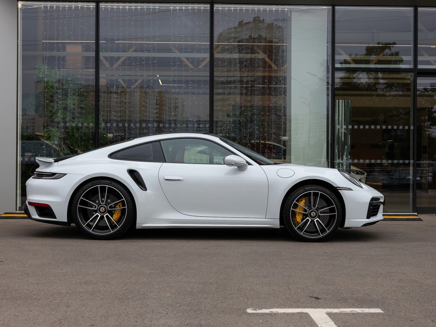 Porsche 911, 2023