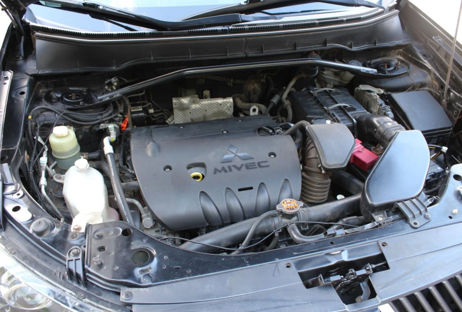 Mitsubishi OUTLANDER, 2008