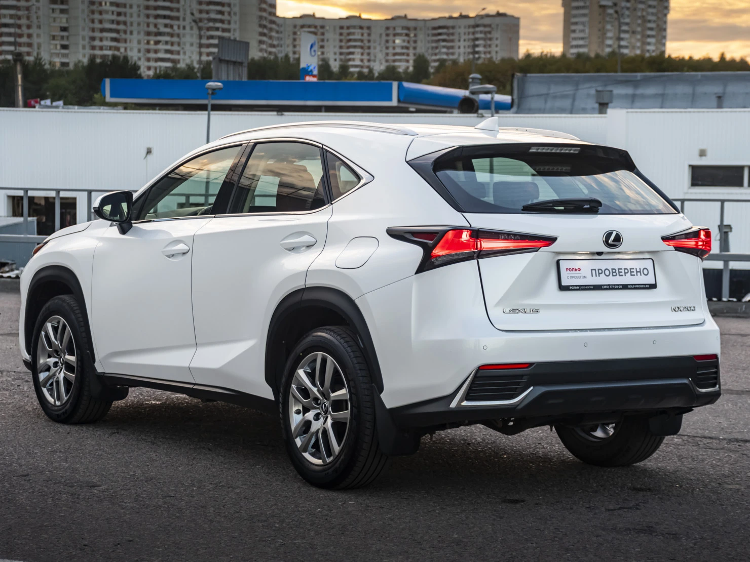 Lexus NX, 2018