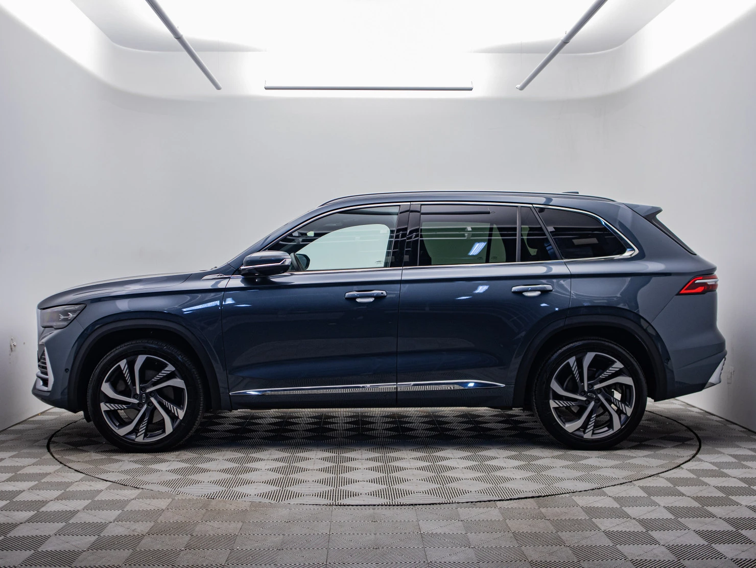 Geely Monjaro, 2023