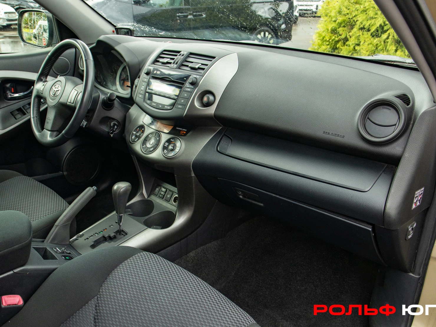 Toyota RAV4, 2011