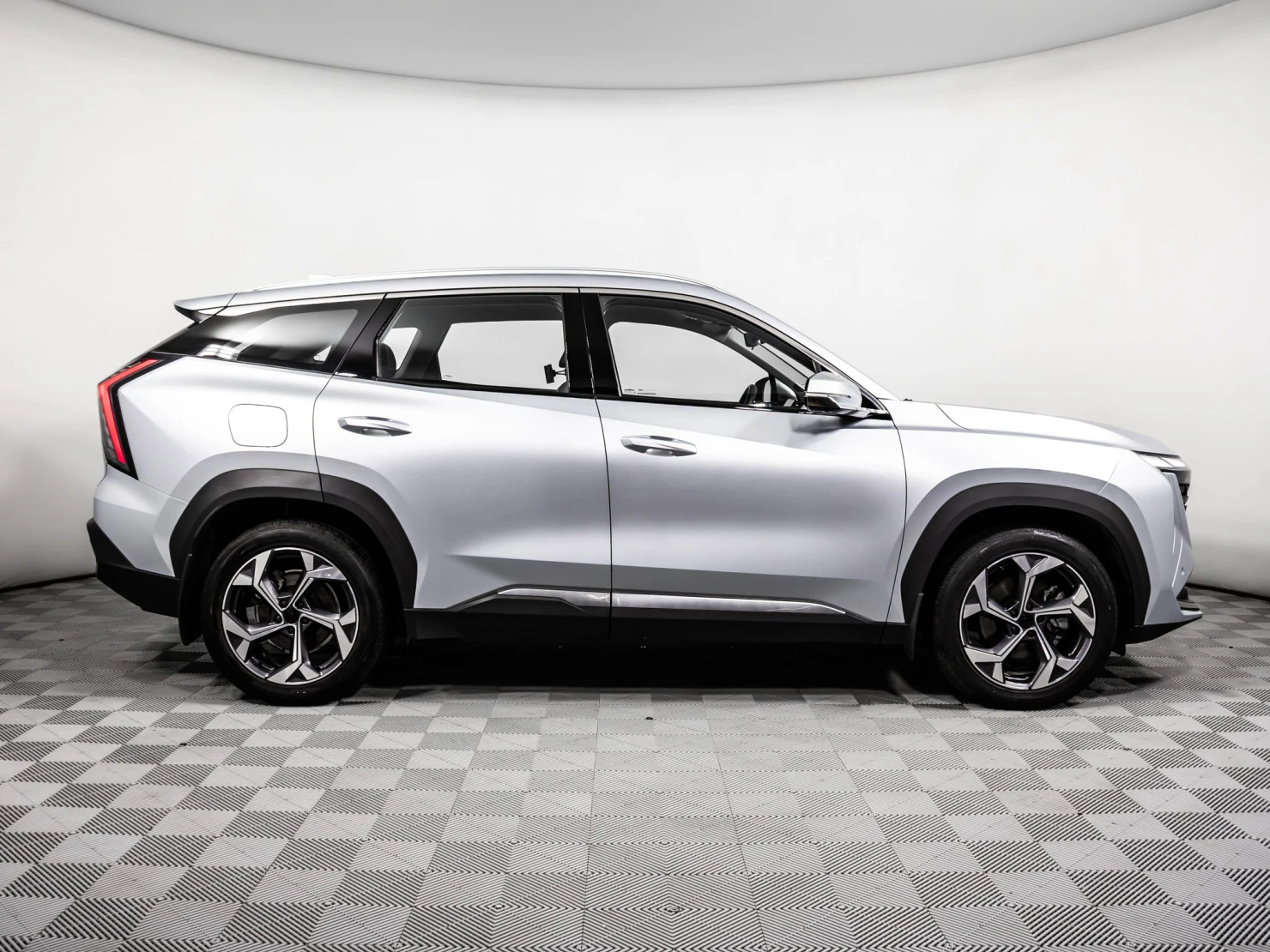 Geely Atlas, 2023