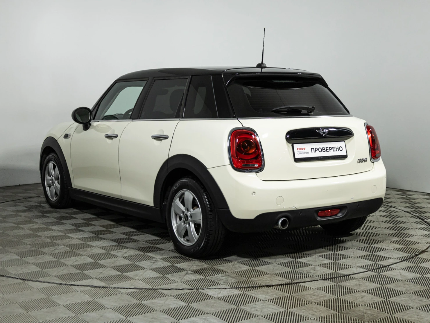 MINI Hatch, 2016
