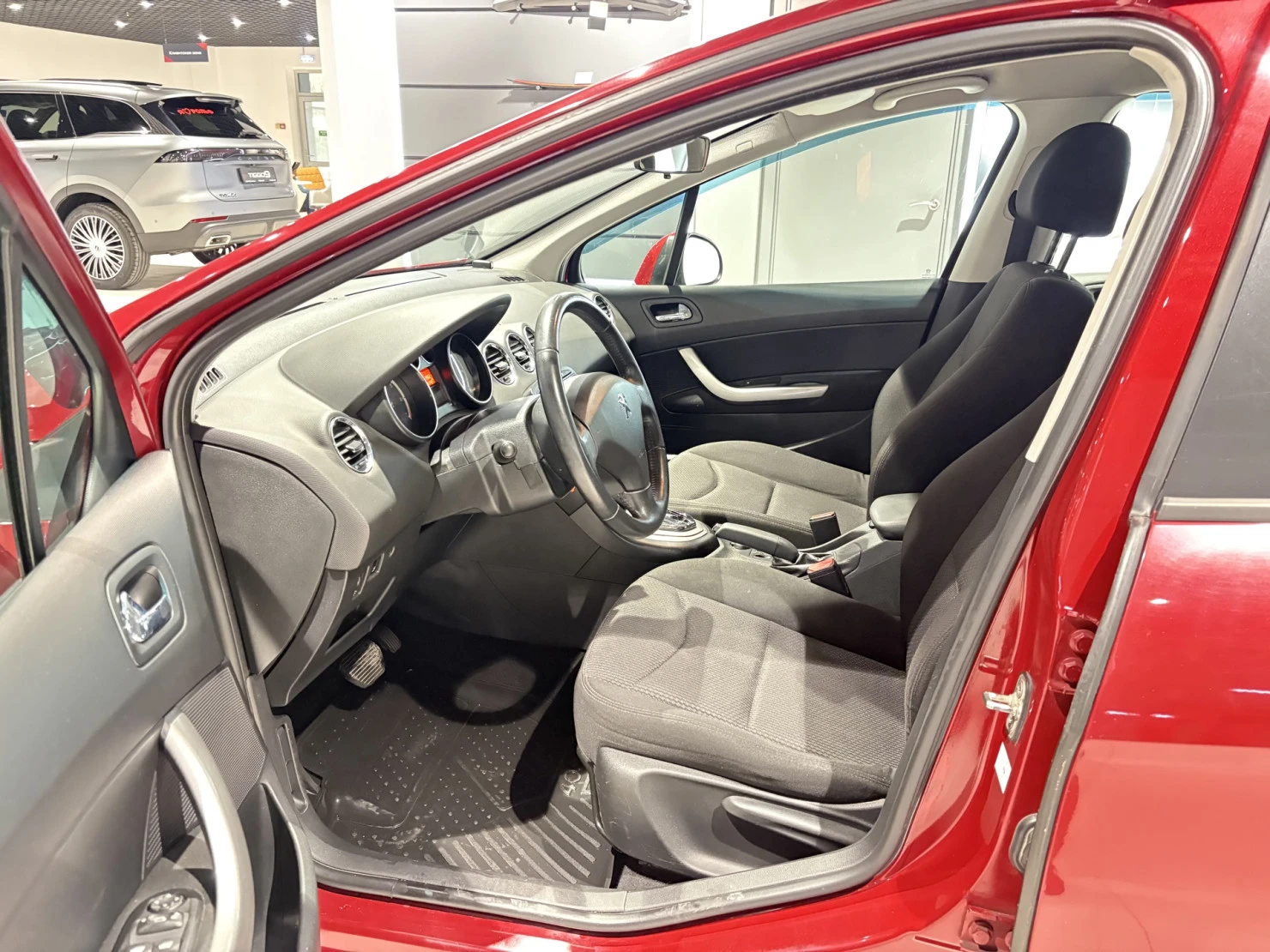 Peugeot 408, 2012