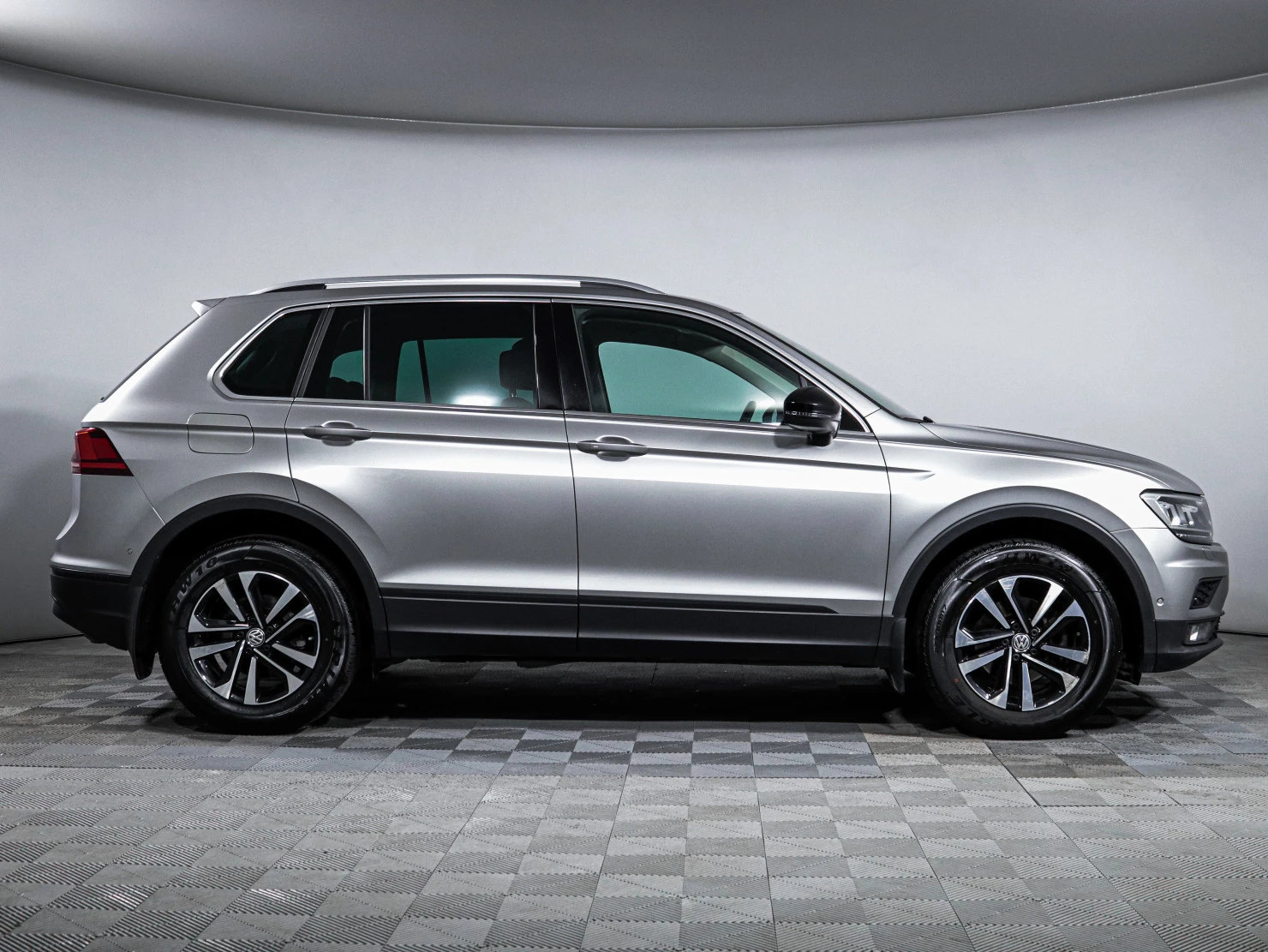 Volkswagen Tiguan, 2019
