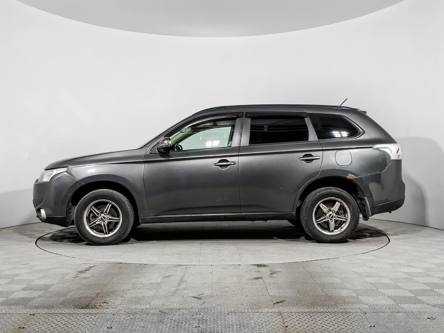Mitsubishi OUTLANDER, 2013