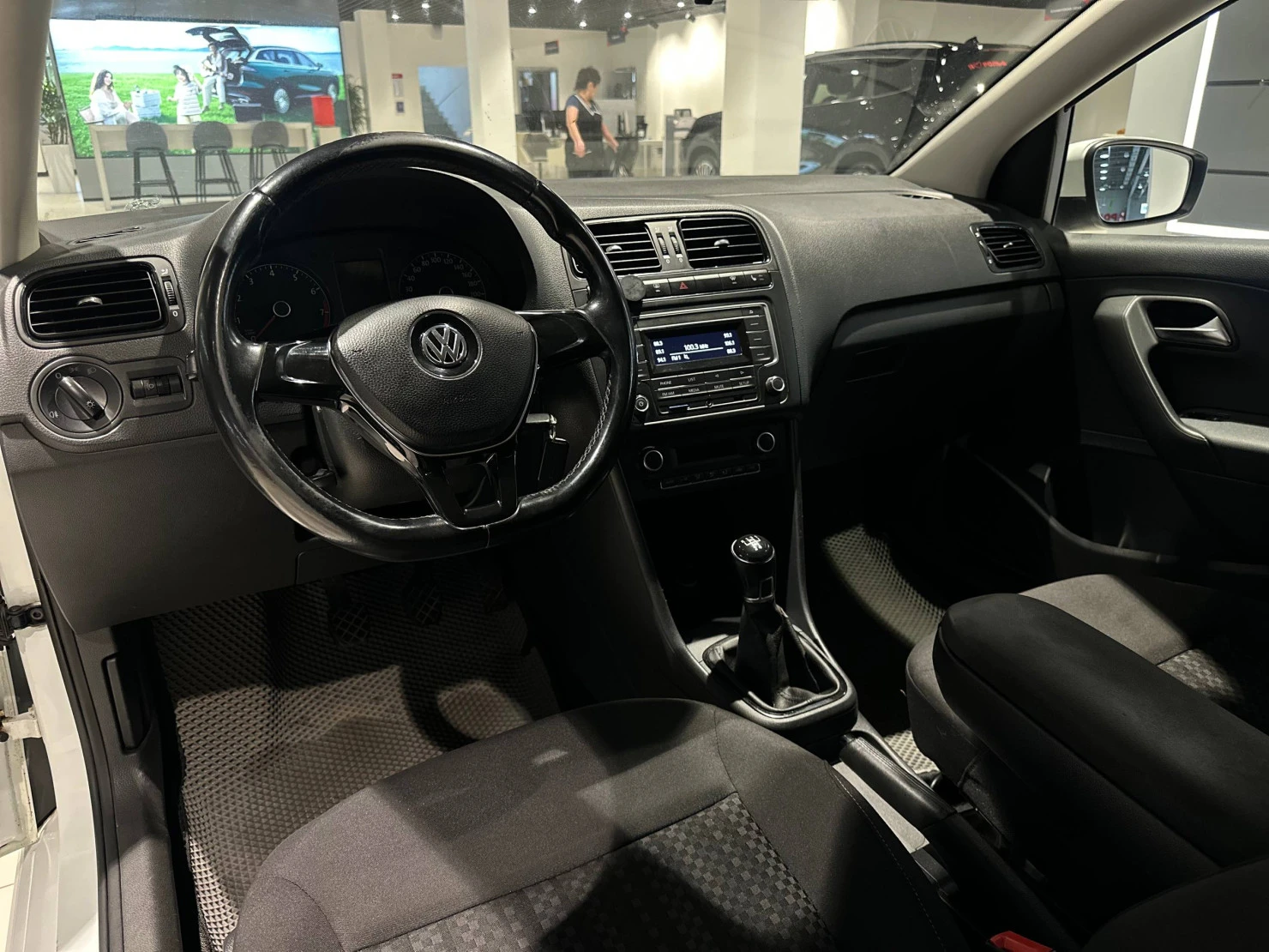 Volkswagen Polo, 2016
